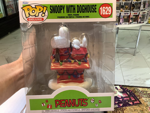 Funko Pop Deluxe Peanuts Snoopy With Doghouse 1629