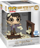 Funko Pop! Deluxe: Harry Potter - Harry Potter with Hogwarts Letters - Funko.com Exclusive